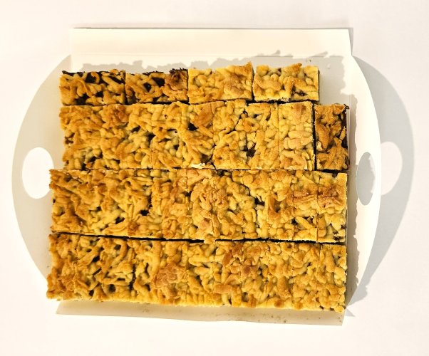 Platou Prăjitură cu mere de post 800 gr